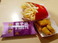 -麦当劳(展览路店)