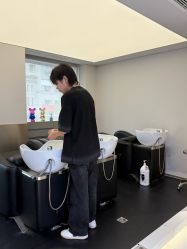 -苑苑发型设计