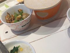 -阿瓦山寨·湘菜现炒·剁椒鱼头王(咸阳总店)