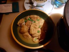 鱼汤焖油豆腐-佬麻雀·新湘菜(珠海金发购物中心店)