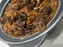 山蘑菇炖小公鸡-一轩饺子馆(丽都店)