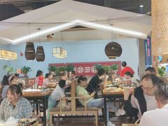 大堂-怪噜范·老贵阳街头名小吃(鸿通城店)