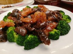 海参烧蹄筋-友鹏海鲜(新宜白大道店)