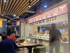 大堂-蒙肥羊·酸汤潮牛·鲜牛肉火锅烤肉自助(岗顶店)