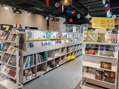 -浣熊唱片店(上海影城店)