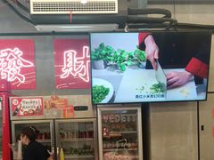 -洪霞餐馆·川菜·鲜货现炒(两江春城店)