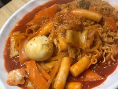辛拉面炒年糕-山海珍味韩国料理(奥城店)