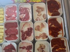-嘎琉鲜切牛肉自助火锅