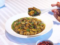 蚝油烩鲜草菇-和记小菜(大宁店)