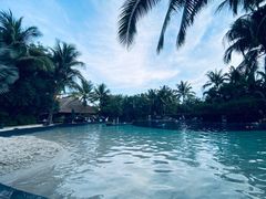 -三亚湾海居铂尔曼度假酒店