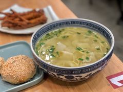 老城门泡泡馄饨-老苏州大客堂·苏帮菜·松鼠桂鱼·苏州传统小吃(观前街人民商场店)