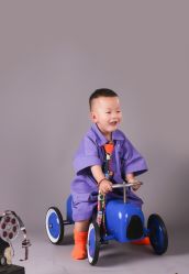 -米克儿童美学摄影馆(金山花园南区店)