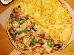 榴莲披萨拼黑松露-乐凯撒披萨(正佳广场店)