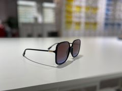-目艮眼镜SHOWROOM(品牌集合店)