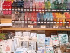 -九木杂物社(北京顺义华联购物中心店)
