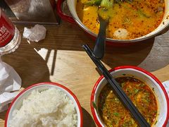 -小蛮椒麻辣烫·麻辣拌(青浦宝龙店)