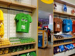 -m豆巧克力世界(上海世茂广场店)