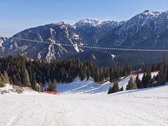 -丝绸之路山地度假区滑雪场
