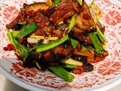 老家特色大片腊肉-方圆春湘小馆