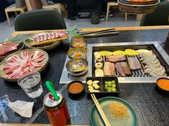 -臻牛烤肉