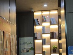 -丽辰酒店(深圳翻身地铁站店)