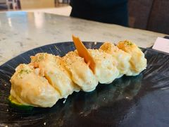 招牌沙汁大虾球-T館·花园艺术餐厅