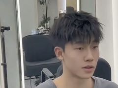 -鸿通城购物中心