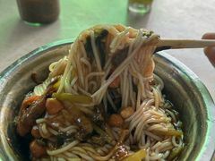 -灵山卢梅燕粉店