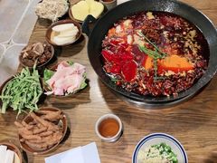 -周幺妹重庆老火锅(银泰城总店)