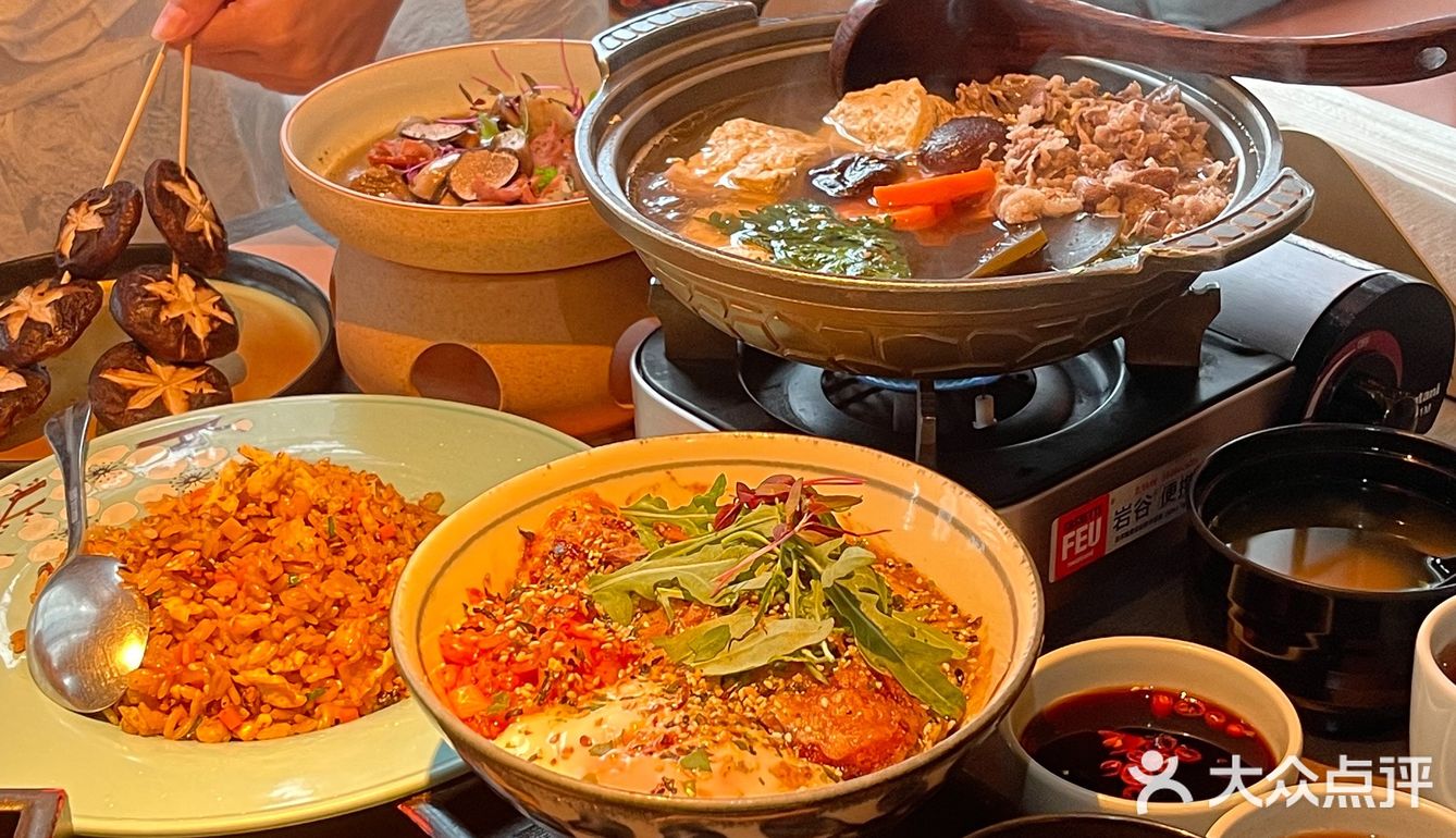 盼了一年这口肥美大闸蟹料理终于来了！
