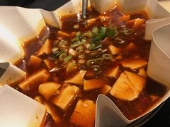 -穹六人间 people 6(岳阳路店)