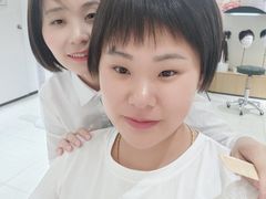-LAQUEEN 时尚健康假发(万象城总店)