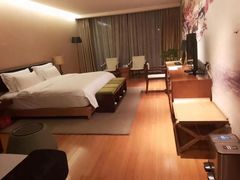 -灞柳驿酒店(香湖湾地铁站店)