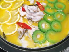 -山城外·非遗酸菜鱼(蜀都万达店)