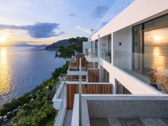-蜜悦·波西塔诺悬崖海景餐厅