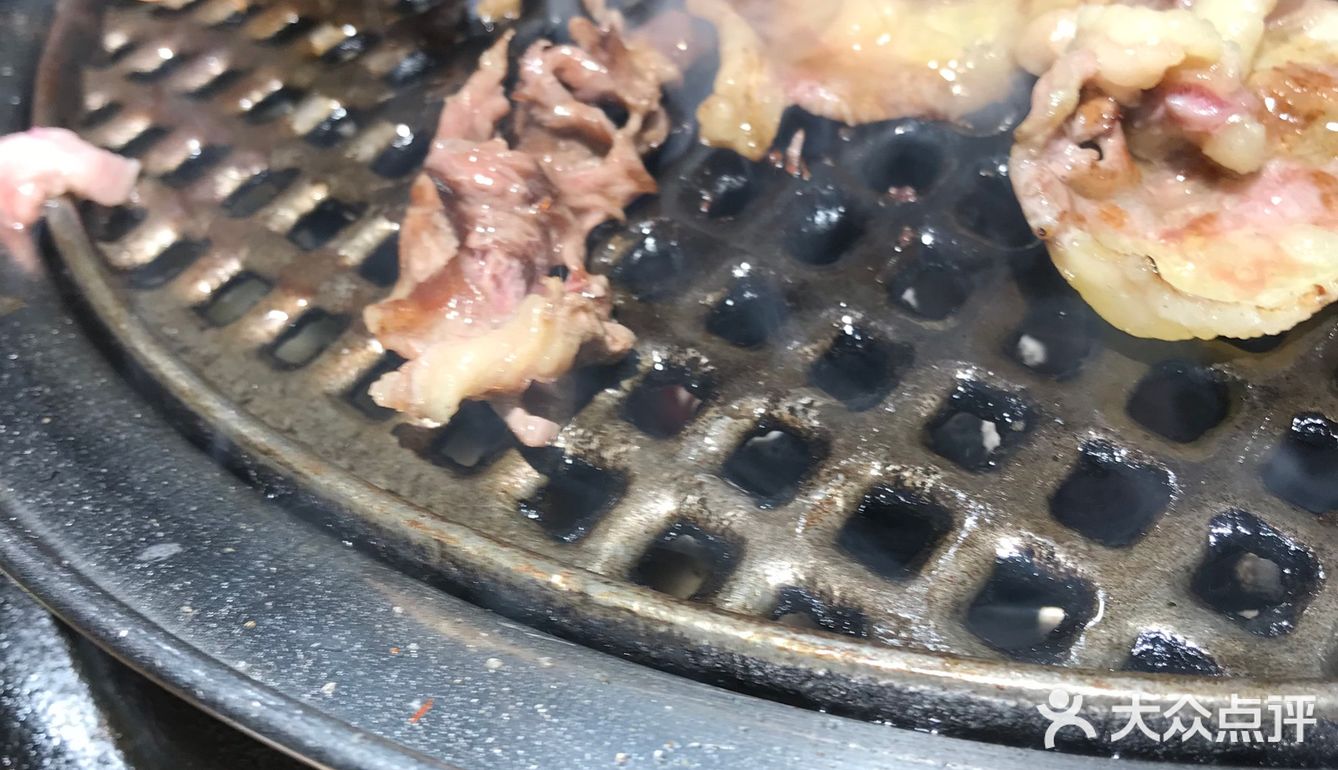排队三小时就为了吃这顿自助烤肉[笑哭][笑哭][笑哭]