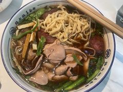 -镇南锅盖面馆(解放路店)