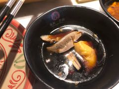 -尚尚仙·酸汤猪手·猪肚鸡火锅(华联万柳购物中心店)