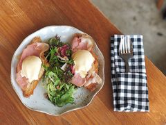 -ROAST coffee & eatery