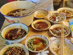 -拈签一笑黄牛肉辣卤串串