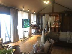 -三峡国际房车露营地(G348店)