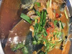 -野山舂·贵州现舂酸汤火锅(鸿通城店)