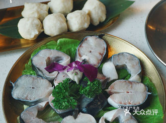 周末中午的新晋火锅店，好味圣诞走起