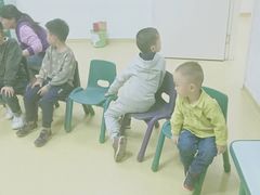 -瑞思少儿中心·少儿英语素养启蒙(勒泰直营校区)