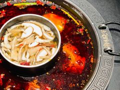 -晓宇重庆火锅(龙首店)