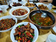 -笨罗卜浏阳菜馆(太平街店)