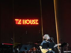 -TZ House音乐现场(来福士中心店)