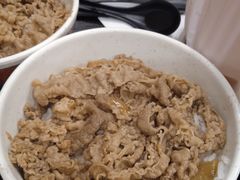 招牌和味牛肉饭-吉野家(上海美罗城店)
