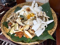 野生菌簸箕拼盘-原林野山菌火锅·炒菌(关上野生菌一条街店)