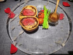 惠灵顿牛排-弦月窗LUNETTE BY AMANDA(复兴路店)